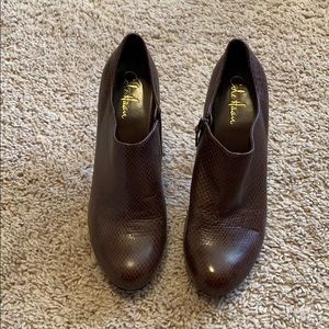 The cutest Cole Haan booties!! Size 9.5